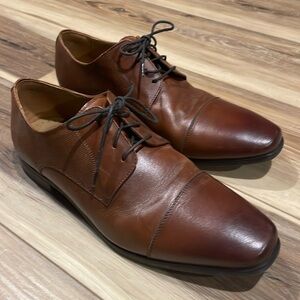 Men’s Florsheim tan/brown dress shoes